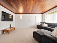 Bluewater Retreat - Pet-Friendly Coastal Oasis - B&B Broadwater