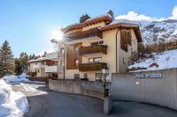 Chic Wellness Apartment and Balcony - B&B Maloja