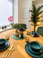 Boutique Wellness Suite - for 6 Guests - Bed and Breakfast Keulen