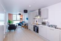 1BDR Open Plan Apartment With Full Kitchen - B&B Manchester