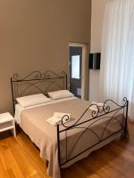 Lo Schiaccianoci B&B - B&B Taranto
