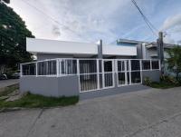 Entire Home Fully Furnished Netflix AC Auto washer and Dryer - Chambres d'hôtes Daet