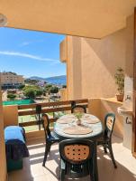 Marlena Apartment Trilocale 5 min dal mare con parcheggio privato - B&B La Maddalena