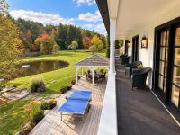 The Manor-Stunning Modern Farmhouse with Hot Tub - B&B Dover