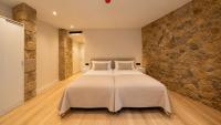 HOSTAL Ca l Hereu - Bed and Breakfast la Granja d'Escarp