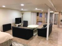 Entire 850sq ft basement studio apartment - B&B Washington