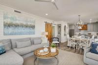 Stunning beachfront condo with shared pool & beach access - B&B Santa Rosa Beach