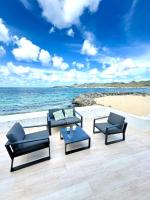 Paradise Beach Impressive 2 bedrooms seafront - Chambres d'hôtes Baie Nettle