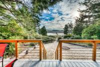 Gorgeous riverfront house with entertainment - near Bay Street and the beach - Chambres d'hôtes Florence
