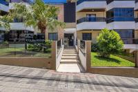 Apto em Cond. c/ Piscina a 140 m da Praia RAR0213 - B&B Bombinhas