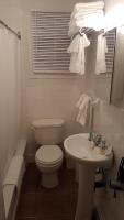 Three-Bedroom Apartment Sweet #6 by Amazing Property Rentals - Ferienwohnung