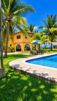 Rancho Oceanfront 78, 3BR, 3 Bath, AC, Entire House - Bed and Breakfast El Zapote