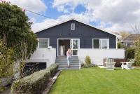 Spacious Rotorua Retreat with Spa & Separate Guesthouse - Close to Redwoods - Bed and Breakfast Rotorua