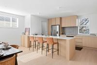 Brand New Luxury Home in Central Hamilton - B&B Hamilton