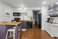 Shared Hot Tub & Pool Grill River Access - B&B New Braunfels