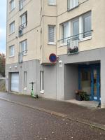 Hima Apartment with Sauna & Private parking - Chambres d'hôtes Tampere
