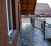 Pensiunea Magnolia - Bed and Breakfast