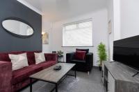 3 Bedroom House With 2 Bathrooms Near Town Centre - B&B Darlington