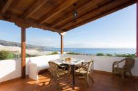 Casa canaria con piscina y bonitas vistas - B&B Candelaria