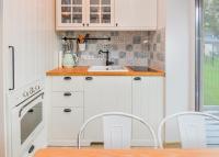 Forest & Sea Retreat Cottage with Pool - B&B Palanga