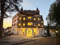 Ausblick Apartments I modern, zentral, zum Wohlfühlen I 5 Min zu Fuß zu Therme, Kurpark & Natur I WLAN, Parkplatz inklusive I kontaktloser Check-in - B&B Badenweiler