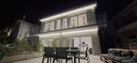 Appartamenti Villa Nuccia con terrazzi vista mare e parcheggio privato - Chambres d'hôtes Sanremo