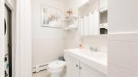 Modern,02 mile to Northeastern, in unit laundry - B&B Boston