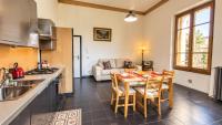 Viale Volta Authentic Apartment - B&B Florence
