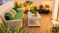 Top-Floor 3BR Apartment in Maarif, City View, AC & Private Parking - B&B Casablanca