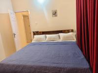 Sree krishna Nivas 2 BHK 2 AC Bedroom Apartment 160m to Guruvayur Temple - B&B Guruvāyūr