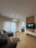 Finn Modern Seaside Apartment - B&B Durrës