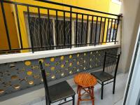 Spacious 1Bedroom,Strong WIFI,Tv Netflix ,Kitchen, Fridge Busy Area - Ferienwohnung Mombasa