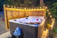 Relaxation Station Your Mountain Retreat - B&B Pigeon Forge