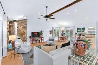 The Vagabond - B&B Wimberley