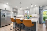 New 3 bedroom, 2 bath unit, meadow view! - B&B Boston