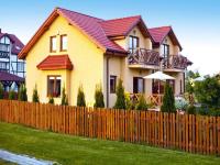 Half of holiday home, terrace, playground - B&B Rowy