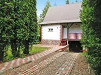 Holiday home with garden, close to the lake - B&B Wądzyn