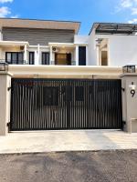 Lumen House 5 Taman Jaya Muar - Bed and Breakfast Muar