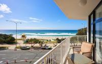 Beachfront Escape in Surfers Paradise - CoastHM - B&B Gold Coast