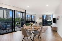 Couples Escape in Ruby Surfers Paradise - CoastHM - B&B Gold Coast