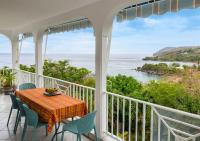 Maison accueillante avec vue sur la mer à Deshaies + Terrasse - B&B Deshaies