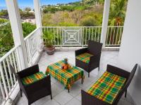 Maison accueillante avec vue sur la mer à Deshaies + Terrasse - B&B Deshaies