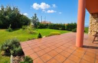 Charming house in Albuerne with fenced garden - B&B Albuerne