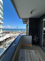 Dios Ponte Finikoudes Beachfront - B&B Lárnaca