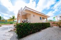 Casa Sinku Solo - Bohemian Bungalow Curacao - Bed and Breakfast Willemstad