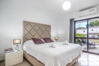 #120 T3 Confortável Albufeira by Home Holidays - B&B Albufeira