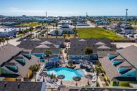 SeaKing Relaxation where the waves meet the shore and time slows down - B&B Port Aransas