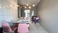 Rosa Serena - Conforto, silêncio e garagem - Casa com 2 quartos, próximo a rodoviária e aeroporto - B&B Palmas
