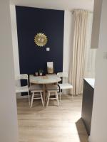 Baza Ślęża , Nowoczesny Apartament w sercu Sobótki - Chambres d'hôtes Sobótka