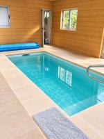 Apartamento con piscina interior climatizada en Guazuvirá - Ferienwohnung Guazu-Virá